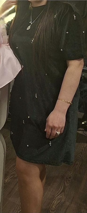 Qara rəngli qısa don - Dizüstü ölçülü, sərbəst kəsimli model -