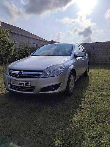 ucuz opel: Opel Astra: 1.5 l | 2010 il 370000 km Universal — 2