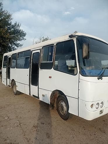 Продажа авто: Isuzu : 4.2 л | 2008 г. 150000 км Бус — 4