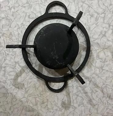 Manqallar, qrillər, barbekyu: Saclar və kabab malları satılır.Yenidir. Saç ici satılır.Ayaqaltılığı — 6