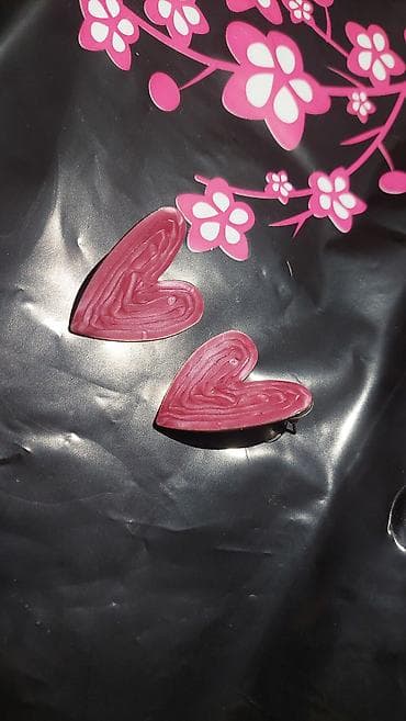 Ürünün adı: Ürək formalı klips sırğalar (2 ədəd) Təsvir: - Qızılı