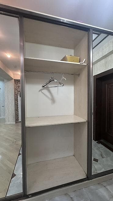 ремонт шкафов купе: 3 qapılı, Güzgülü, Bej, Taxta, Kupe, Düz dolab — 3