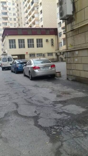 sabuncuda satılıq evler: 3 otaqlı, Yeni tikili, m. Həzi Aslanov, 130 kv. m — 2