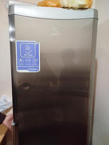 İşlənmiş 2 qapılı Indesit Soyuducu Satılır, rəng - Gümüşü — 4
