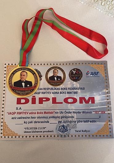 Medal və diplom dəsti – boks turniri Məhsulun tərkibi: - Qalın lalafo.az -da Medal və diplom dəsti – boks turniri Məhsulun tərkibi: - Qalın
