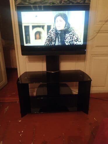 alcipan tv stand: İşlənmiş, Düz TV altlığı, Polkalı, Şüşəli, Türkiyə — 1