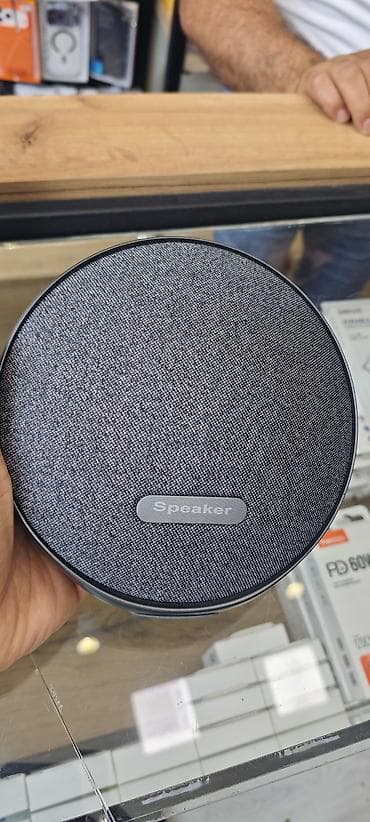 sade tel: Dairəvi portativ Bluetooth səsgücləndirici - Parça örtüklü ön panel — 1