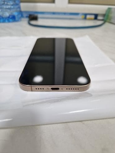 2 gozlu qaz: IPhone 16 Pro Max, 256 GB, Desert Titanium, Simsiz şarj — 4