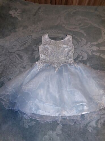 Pencəklər: Uşaq/gecəlik ziyafət paltarı – açıq mavi rəngdə. 1defe de — 2