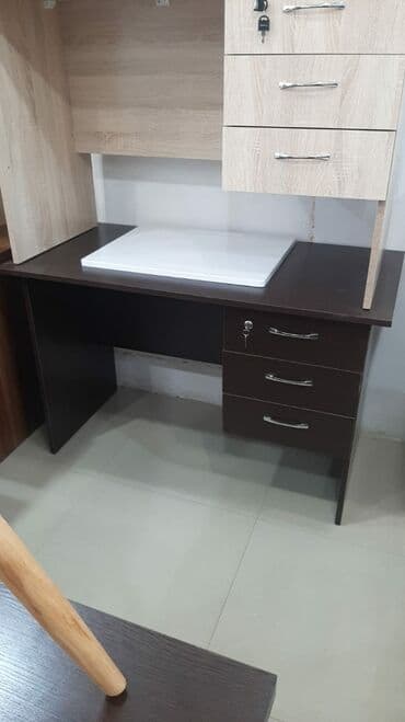офисные кресла: *Ofis masası + kreslosu* Yenidir çatdırılma 1 gün ərzində *Ölçü 60 — 2