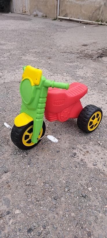 oyun maşını: Uşaq üçün pedallı üçtəkərli motosiklet oyuncağı - Rənglər: yaşıl-sarı — 7