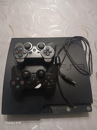 Sony PlayStation 3 konsolu iki ədəd pultu ilə birlikdə təklif olunur — 3
