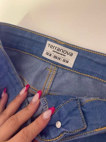 подарок сестре на день рождения: Terranova skiny jeans razmer xs
geseng oturur. vezziyeti: teze — 1