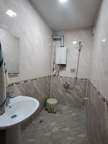 gencede ev: Əhmədli Bakı kinoteatrı yaxınlığında 9/3, orta bulok 3 otaqlı tam — 7