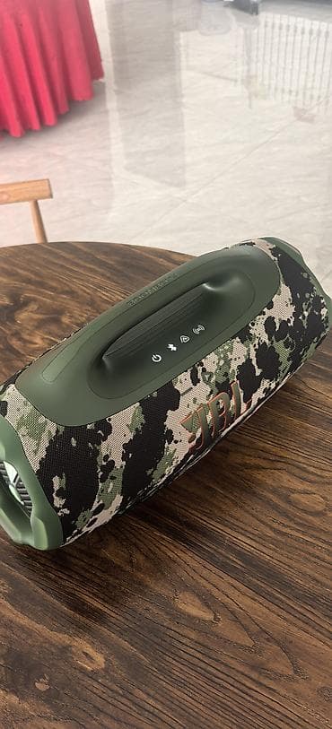 Yeni JBL Kolonka, Növ - Portativ, rəng - Yaşıl