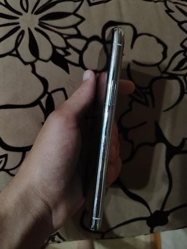 macbook pro 2.el: IPhone 11 Pro, 256 GB, Gümüşü, Face ID — 3