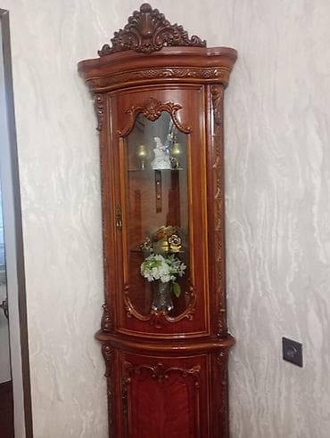 vitrin: Şüşəli dolab vitrini — 2