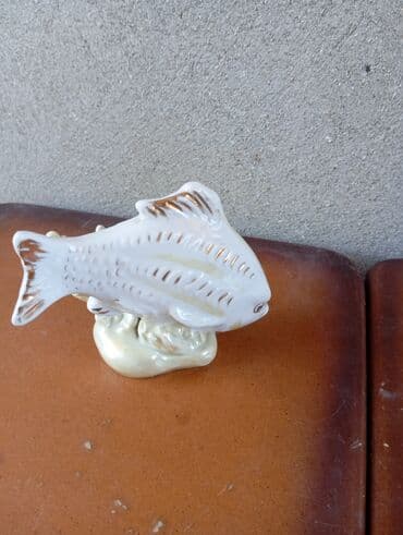 ağ balıq: Fiqur, Keramika, rəng - Ağ — 3