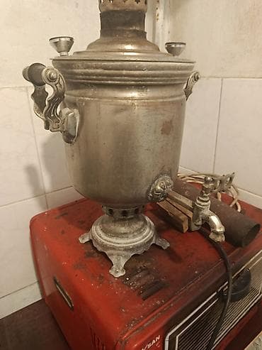 Klassik metal samovar - Material: metal gövdə, dekorativ relyef
