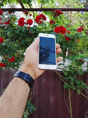 IPhone 7, 32 GB, Rose Gold, Barmaq izi