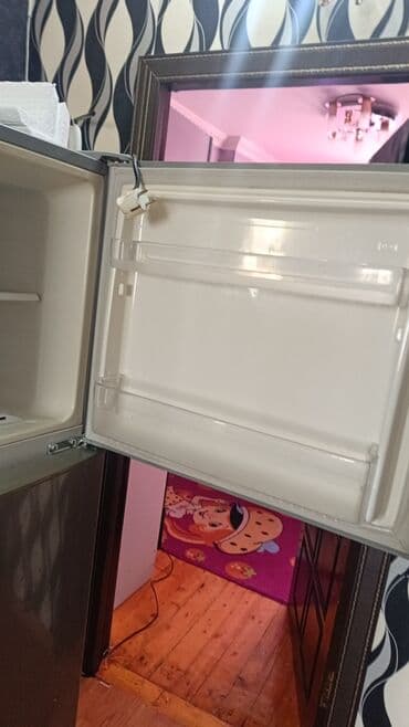 samsun a8: Samsung iki qapılı soyuducu - Marka/model: Samsung (üst kamera — 13