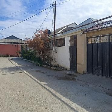 Emircanda 113 son dayanacağında 3 otaqlı heyet evi .real alıcılar