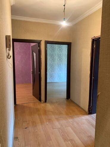 xacmazda tecili satilan evler: Bakı, 4 otaqlı, Köhnə tikili, m. Qara Qarayev, 110 kv. m — 12