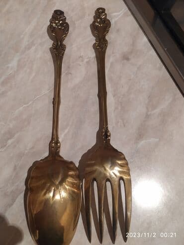 salat dograyan aparat: 60 ildə çox Salat uçun qaşıq və çengel desti. Boyuk olçudedirler — 4