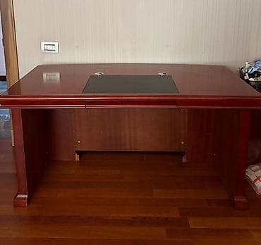 mudir kreslosu: Klassik üslublu ofis yazı masası - Material: kiftəyi-qırmızı tonlarda — 2