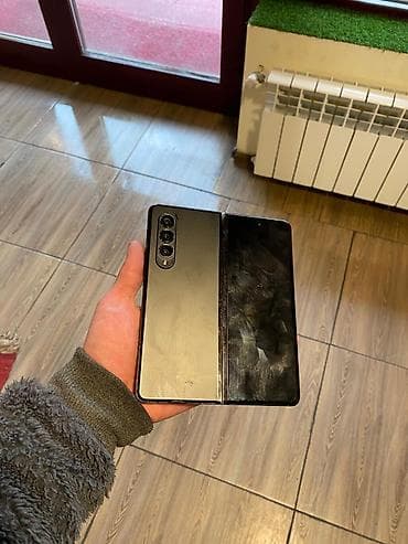 honor telefonlari: Samsung Galaxy Z Fold 3, 256 GB, rəng - Qara, Qırıq — 3