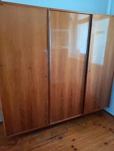 islenmis paltar dolabi: 3 qapılı, Qəhvəyi, Taxta, Açılan, Düz dolab — 1