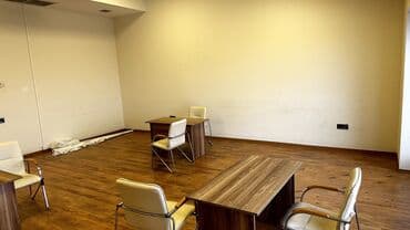 xudu məmmədov küçəsi: Ofis icarəyə verilir 42 kv - 580 manat Wifi - Komunal daxildi 7/24 — 4