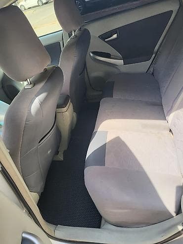 pirus ehtiyat hisseleri: Toyota Prius: 1.8 l | 2009 il Sedan — 4