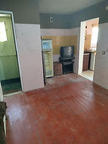 ev alan: 2 otaqlı həyət evi – məişət texnikası və əsas mebel ilə Xocasən — 2