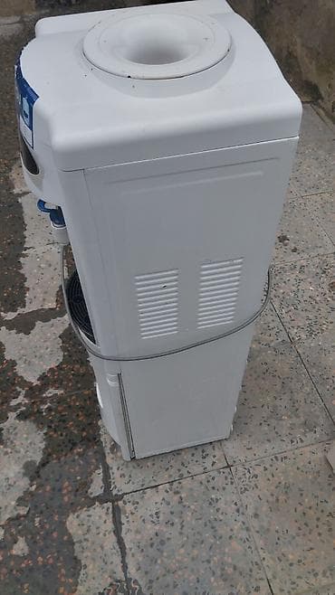 dişlər: Dispenser Döşəməüstü, Su isitmə ilə — 4