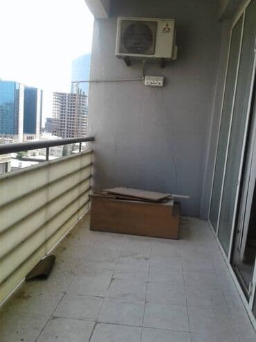 9 ci mikrorayon satilan evler: 4 otaqlı, Yeni tikili, m. 28 may, 250 kv. m — 12