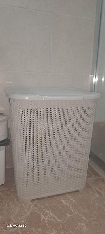 hamam levazimati: 🧺 Böyük səbət - təcili satılır. Təxminən 1 metr hündürlükdədir — 1