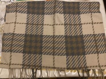 Digər qadın geyimləri: Məhsul: Naxışlı kvadrat şərf - Dizayn: Şərqin paisley motivləri və — 6