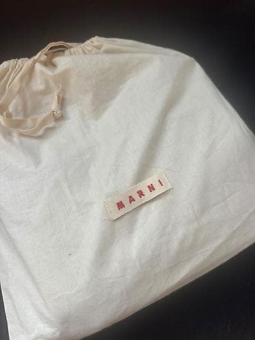 Marni New
Double Leather Bag 
459 azn — 5