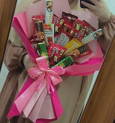 Şokolad buketi – rəngarəng hədiyyə kompozisiyası - Tərkib: müxtəlif — 1