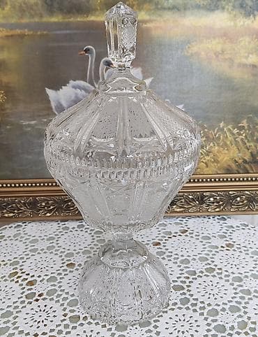 Klassik naxışlı şüşə/qədim üslubda kristal qab – qapaqlı, ayaqlı