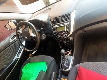 hyundai azera: Hyundai Accent: 1.6 l | 2013 il Hetçbek — 9