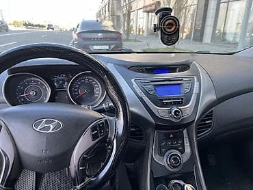 kia ceed motor: Hyundai Elantra sedan – qara rəng, AZ nömrə nişanı 99-GA-338 — 7