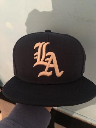 kepkalar: Qara-navy rəngdə snapback beysbol papağı - Ön hissədə iri “LA” loqosu — 3