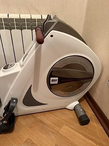 elektro: BH Fitness “Program” avaraj (rowing) trenajoru - Total Body Workout — 3