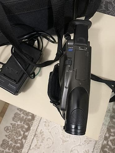 çant: Panasonic A5 VHS-C videokamera komplekti - Model: Panasonic A5 (VHS‑C — 3