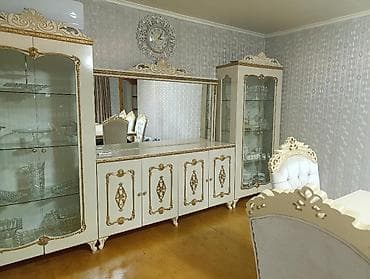 künc divan islenmis: Qonaq otagi desti — 2