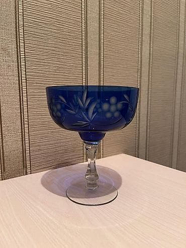 konfet qabi: Mavi şüşədən dekorativ ayaqlı qab (kompot/şirniyyat qabı) - Material — 1