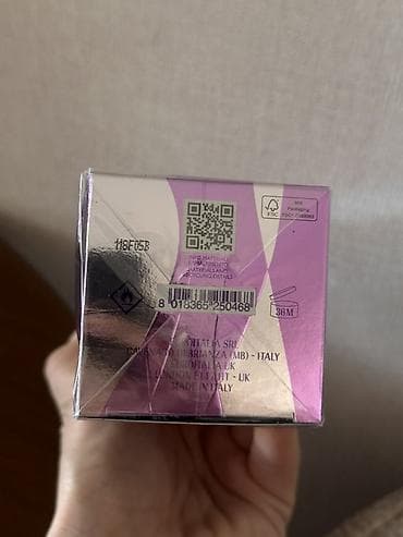 barco 2200: Versace Woman Eau de Parfum – 100 ml (3.4 fl oz). Təzədir. Açılmayıb — 2
