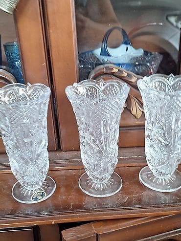 ev dekoru: Satılır: dekorativ kolleksiya əşyaları dəsti 1) Reli̇efli metal panel — 2